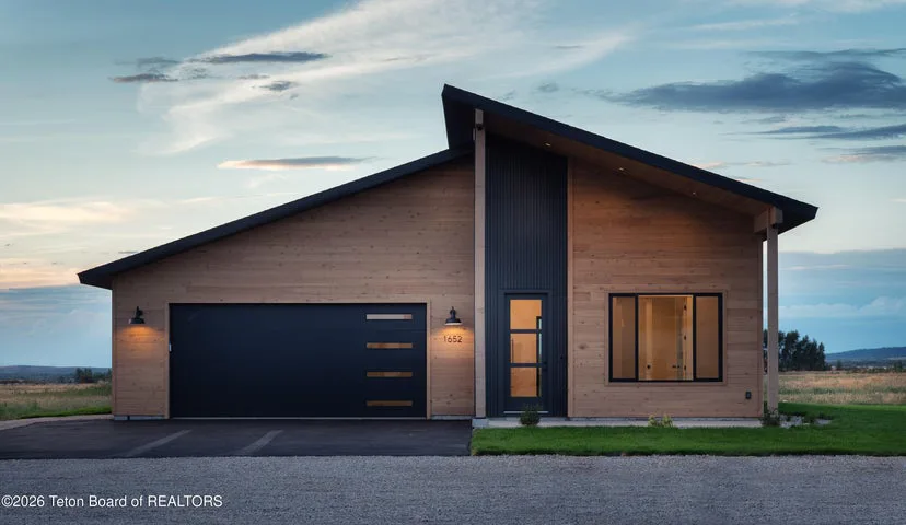 1652 JACKRABBIT Lane, Driggs, ID 83422