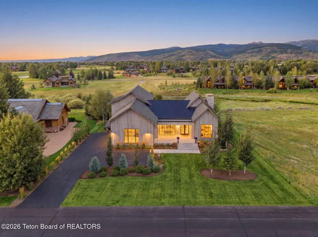 52 WINGER Circle, Victor, ID 83455
