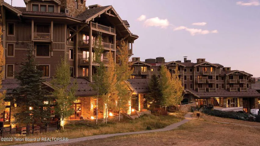 7680 GRANITE LOOP Road 552, Teton Village, WY 83025