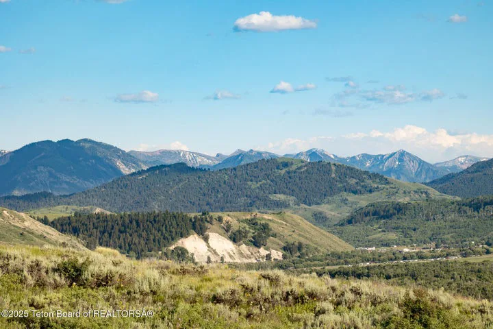 4900 LITTLE HORSETHIEF Lane, Jackson, WY 83001