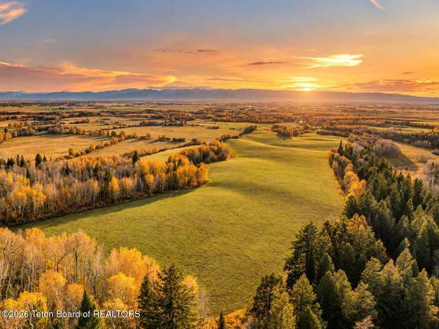 245 E DRY CREEK Road, Alta, WY 83414