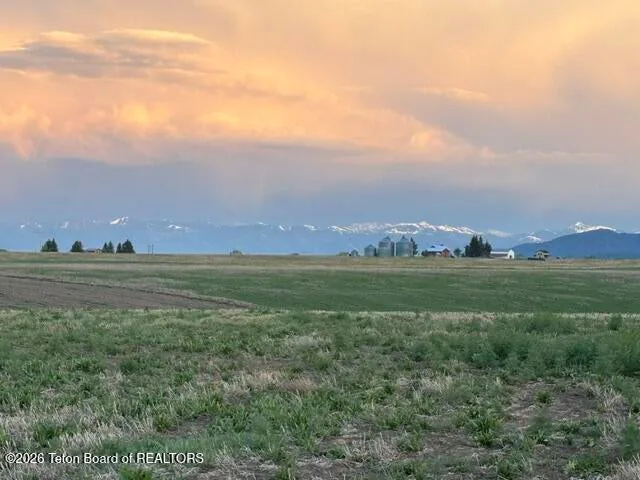 8425 APPALOOSA RIDGE Trail, Tetonia, ID 83452